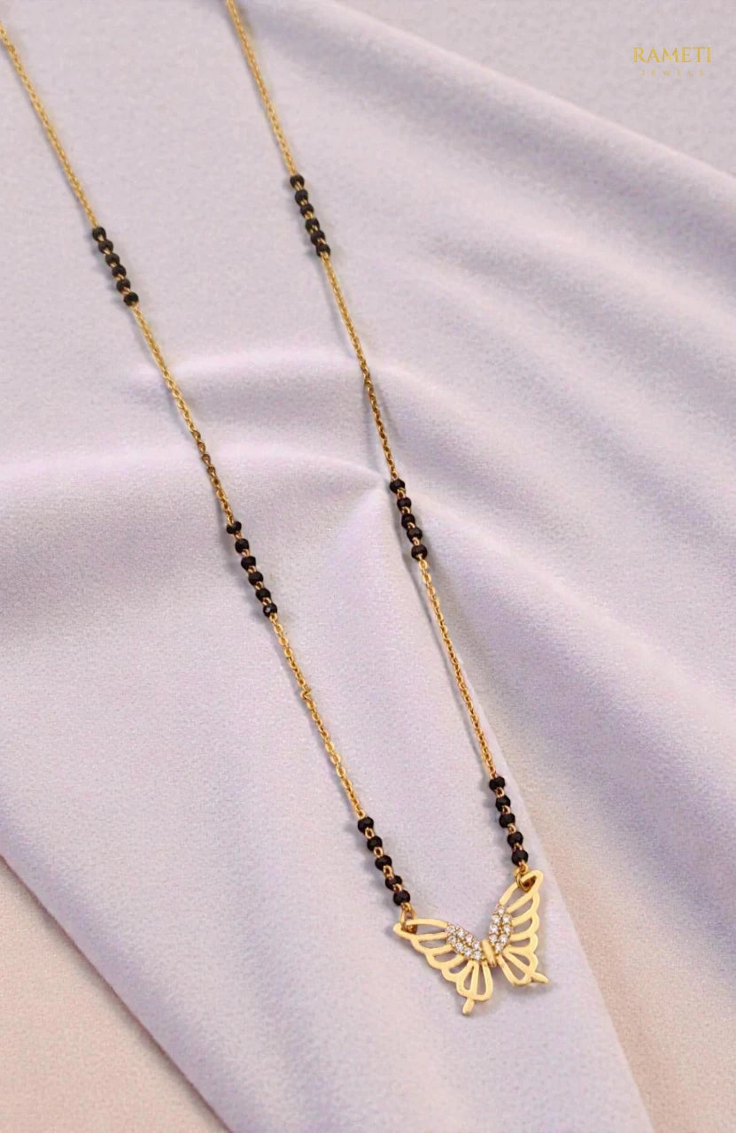 Side profile and craftsmanship of Mishka Divine Protection Classic Mangalsutra - Rameti Jewels