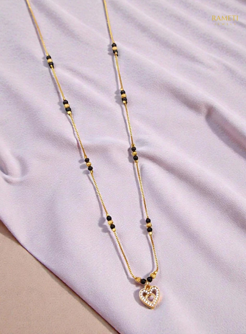 Side profile and craftsmanship of Olivia Royal Heart Cut Designer Mangalsutra - Rameti Jewels