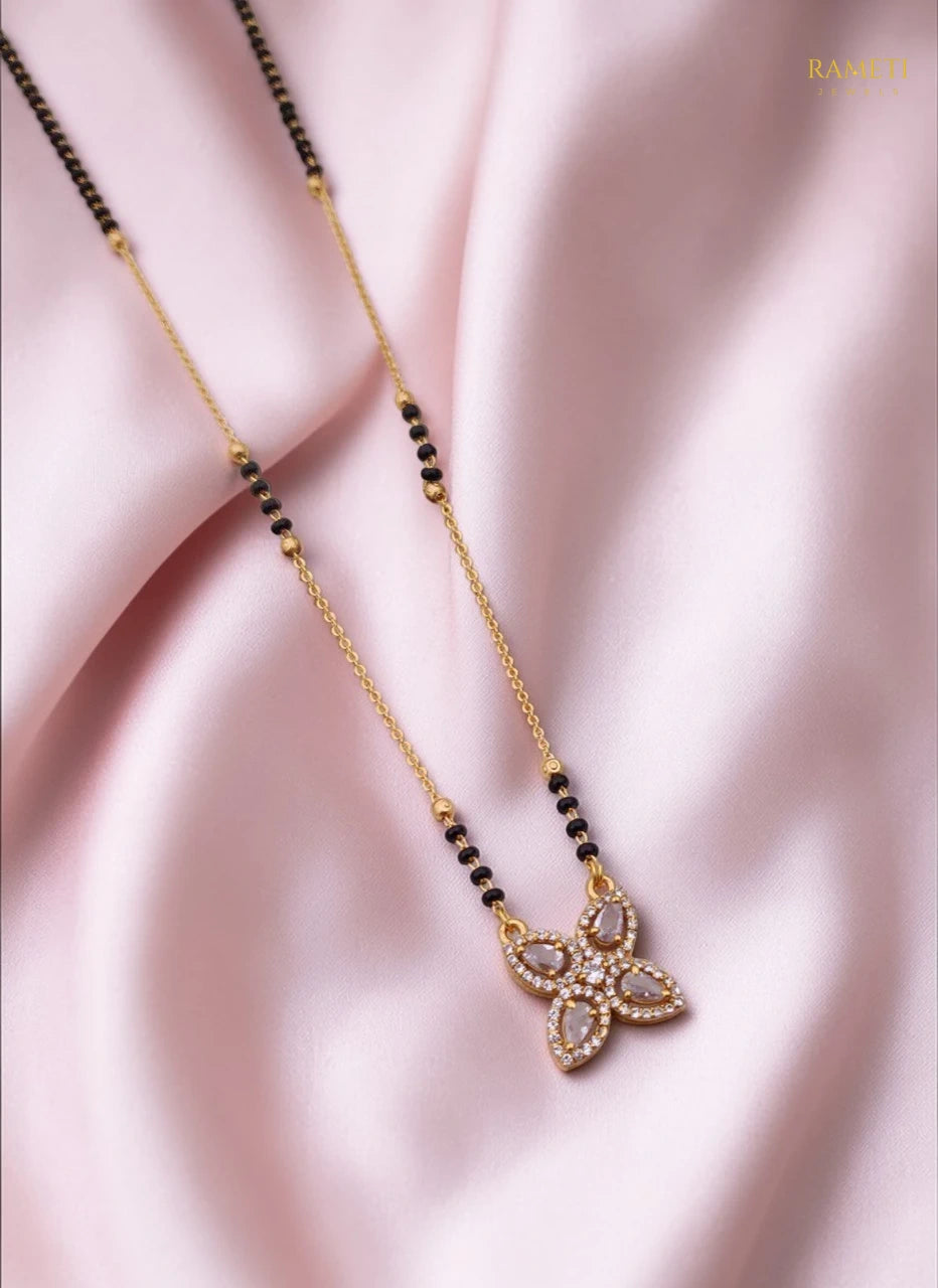 Side profile and craftsmanship of Chetna Traditional Heritage Collection Mangalsutra - Rameti Jewels