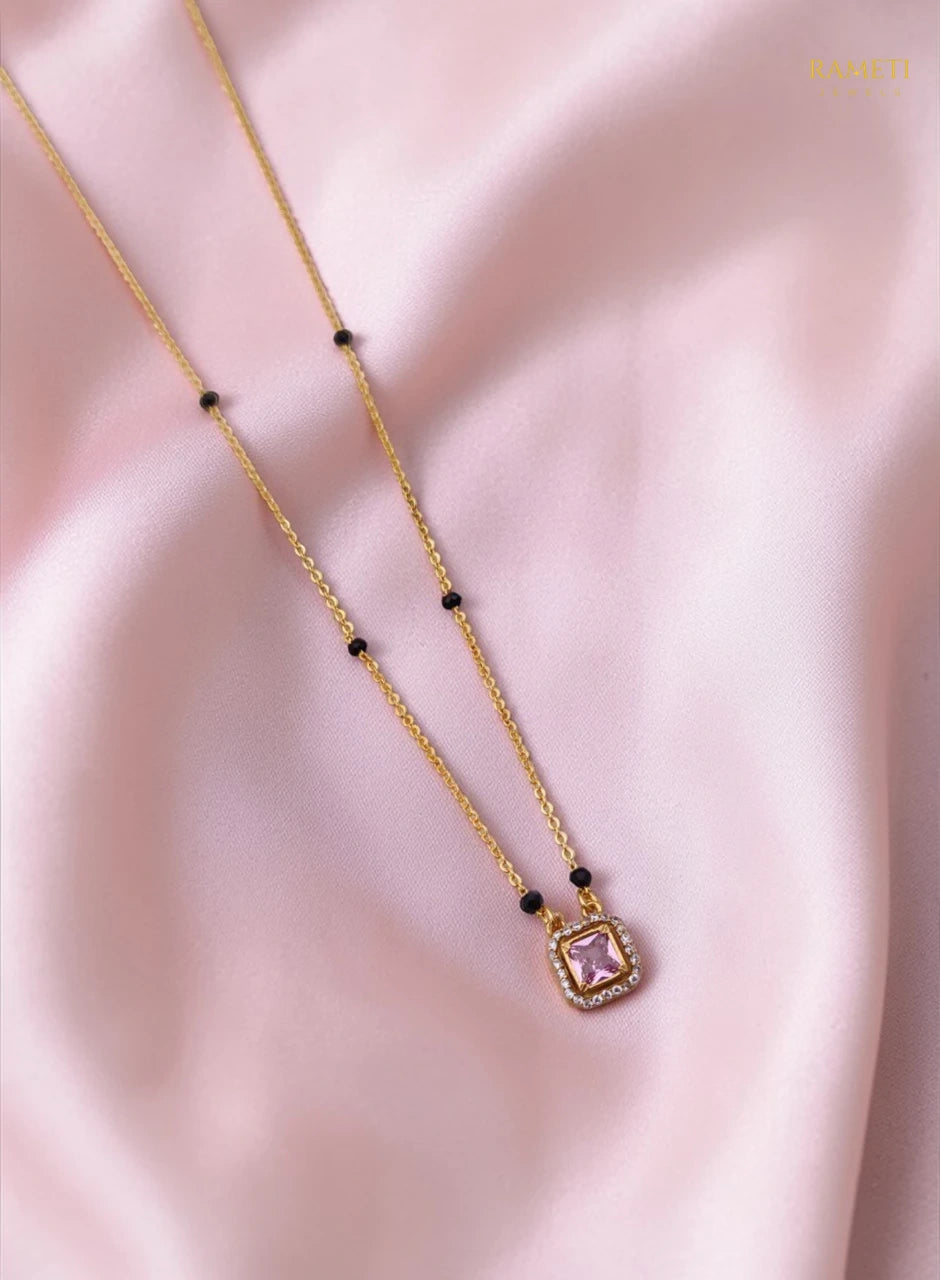Side profile and craftsmanship of Aditi Celebrity Inspired Modern Mangalsutra - Rameti Jewels