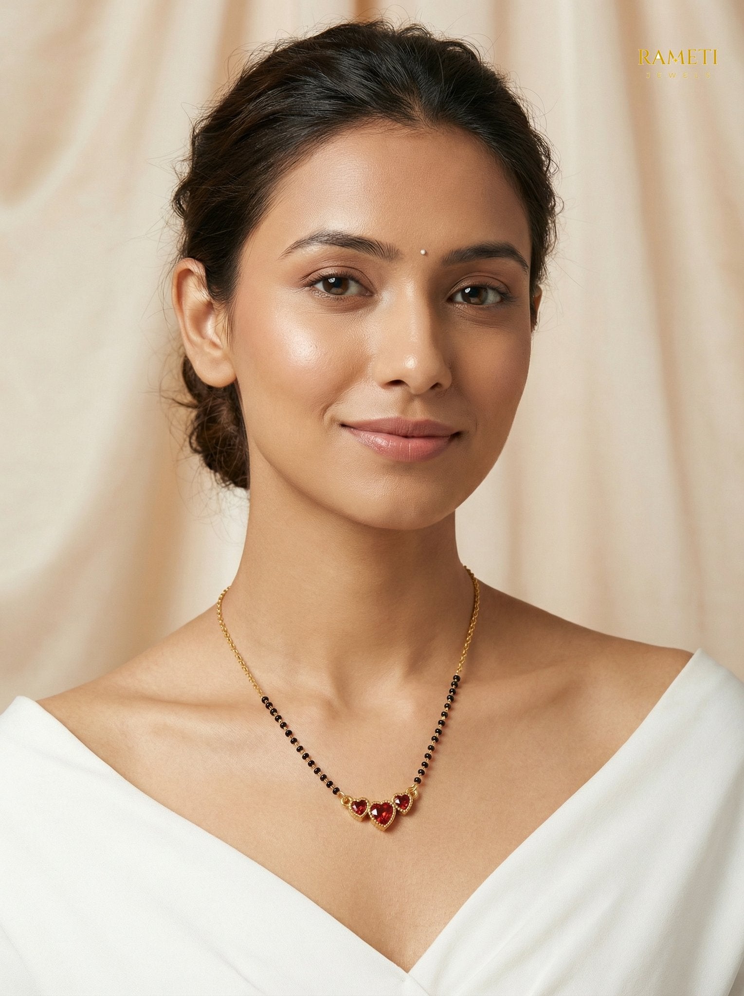 Aadhya Eternal Bond 18K Gold Mangalsutra worn by model - Rameti Jewels