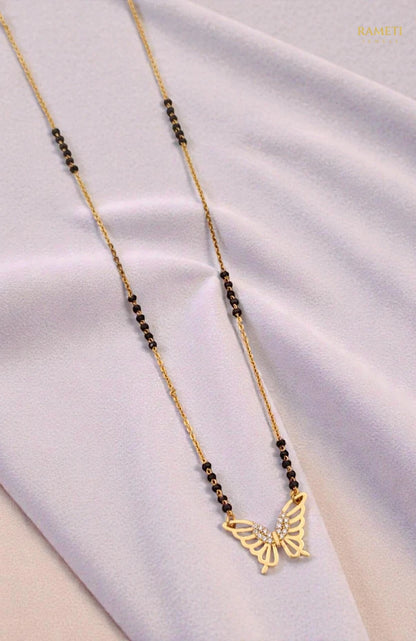 Side profile and craftsmanship of Mishka Divine Protection Classic Mangalsutra - Rameti Jewels