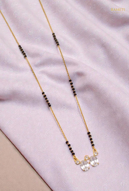 Side profile and craftsmanship of Mahi Royal Heart Cut Designer Mangalsutra - Rameti Jewels