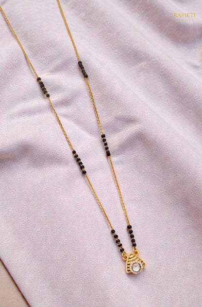 Side profile and craftsmanship of Nandini Traditional Heritage Collection Mangalsutra - Rameti Jewels
