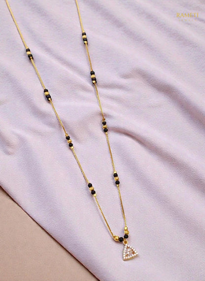 Side profile and craftsmanship of Naomi Divine Protection Classic Mangalsutra - Rameti Jewels