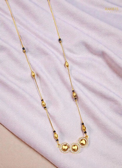 Side profile and craftsmanship of Onika Minimalist Elegance Daily Wear Mangalsutra - Rameti Jewels
