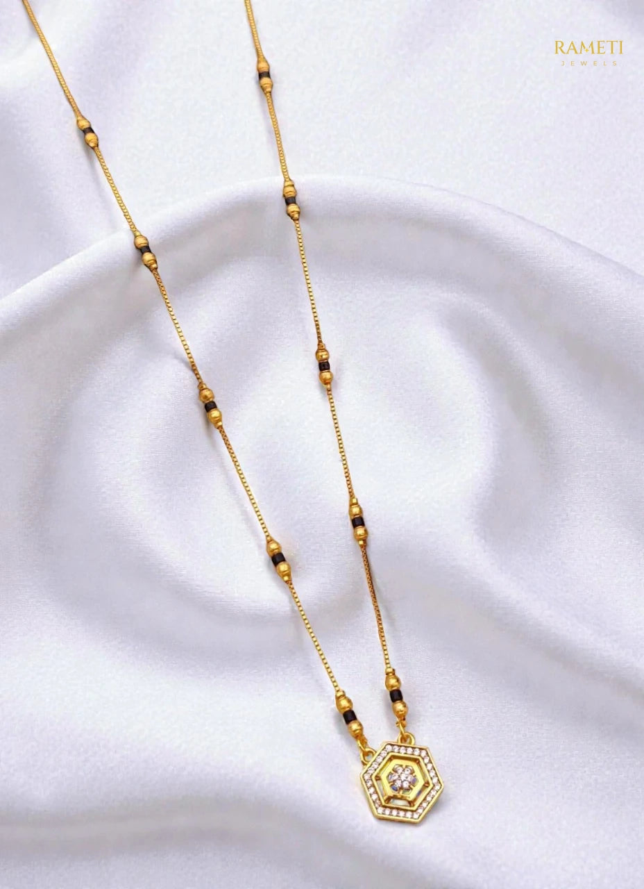 Side profile and craftsmanship of Parul Celebrity Inspired Modern Mangalsutra - Rameti Jewels