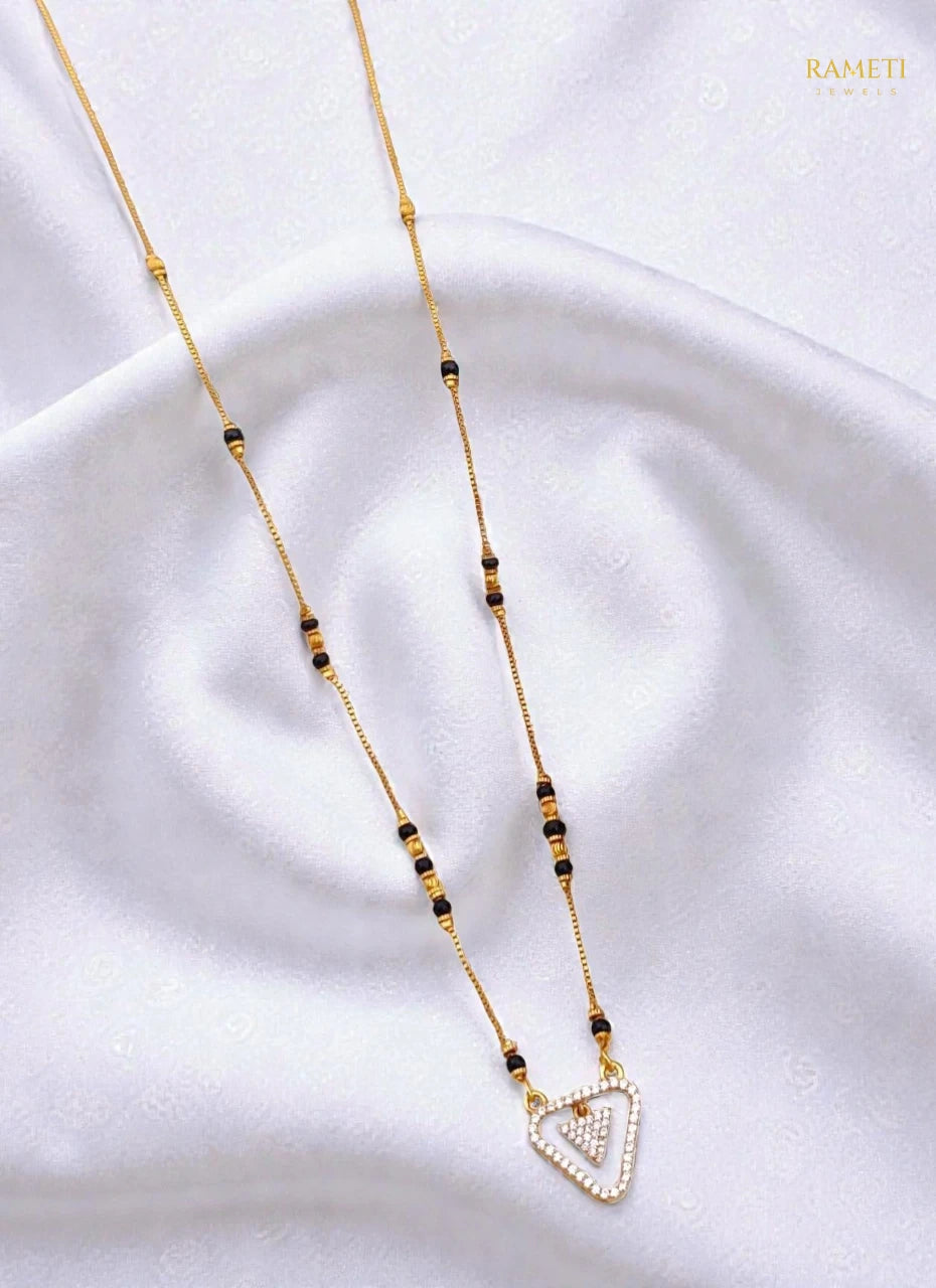 Side profile and craftsmanship of Ridhima Royal Heart Cut Designer Mangalsutra - Rameti Jewels