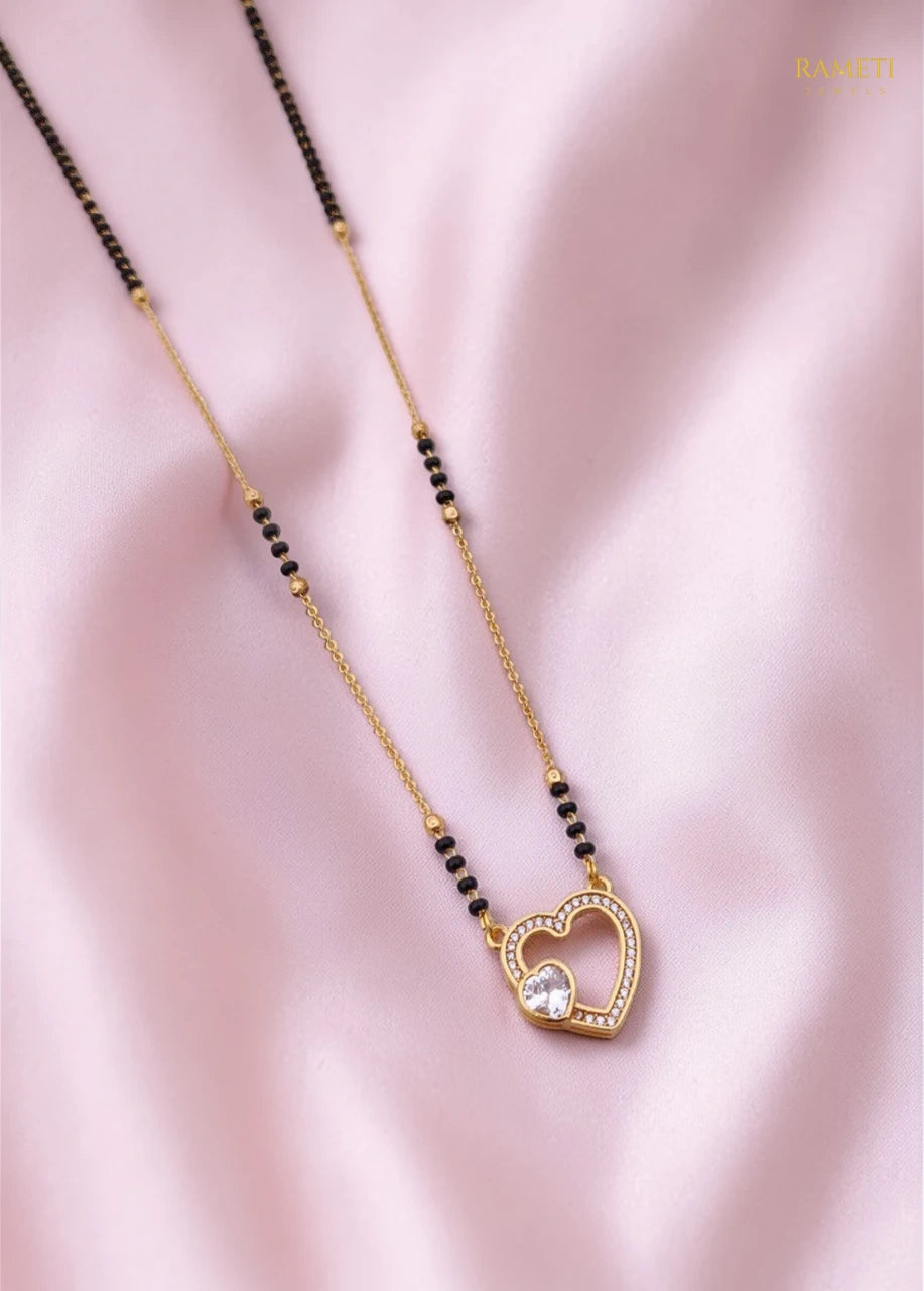 Side profile and craftsmanship of Bijal Minimalist Elegance Daily Wear Mangalsutra - Rameti Jewels