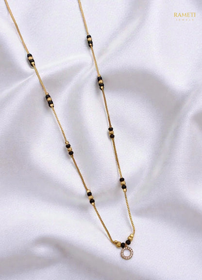 Side profile and craftsmanship of Suman Minimalist Elegance Daily Wear Mangalsutra - Rameti Jewels