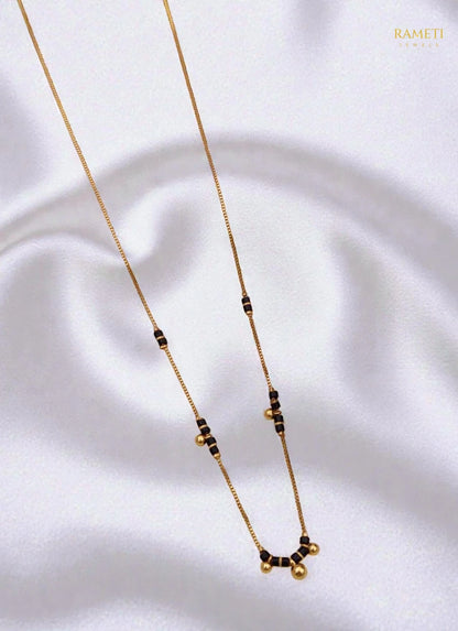 Side profile and craftsmanship of Sunita Sleek and Sophisticated Office Wear Mangalsutra - Rameti Jewels