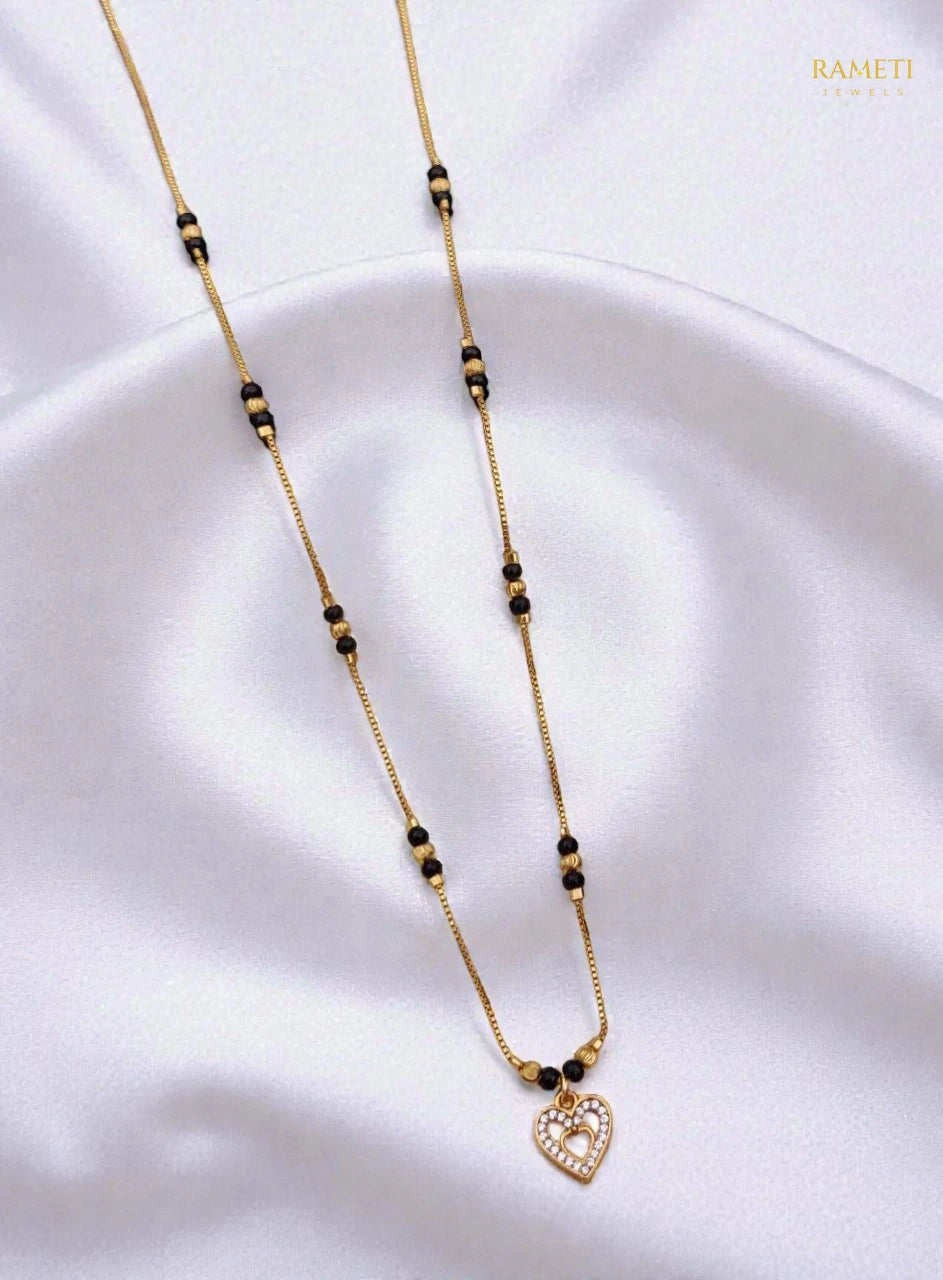 Side profile and craftsmanship of Tapasya Celebrity Inspired Modern Mangalsutra - Rameti Jewels