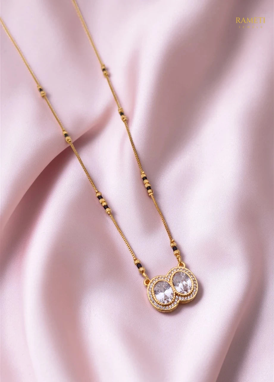 Side profile and craftsmanship of Darshana Sleek and Sophisticated Office Wear Mangalsutra - Rameti Jewels
