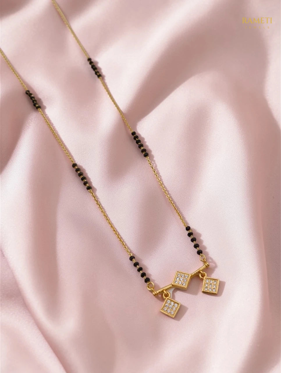 Side profile and craftsmanship of Eshana Minimalist Elegance Daily Wear Mangalsutra - Rameti Jewels