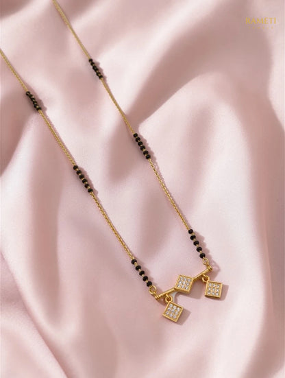 Side profile and craftsmanship of Eshana Minimalist Elegance Daily Wear Mangalsutra - Rameti Jewels