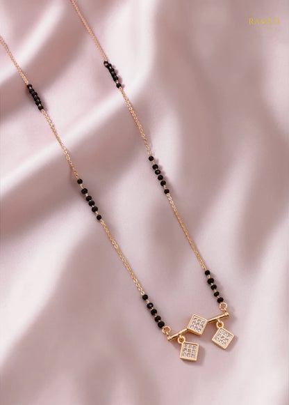 Side profile and craftsmanship of Geetika Royal Heart Cut Designer Mangalsutra - Rameti Jewels