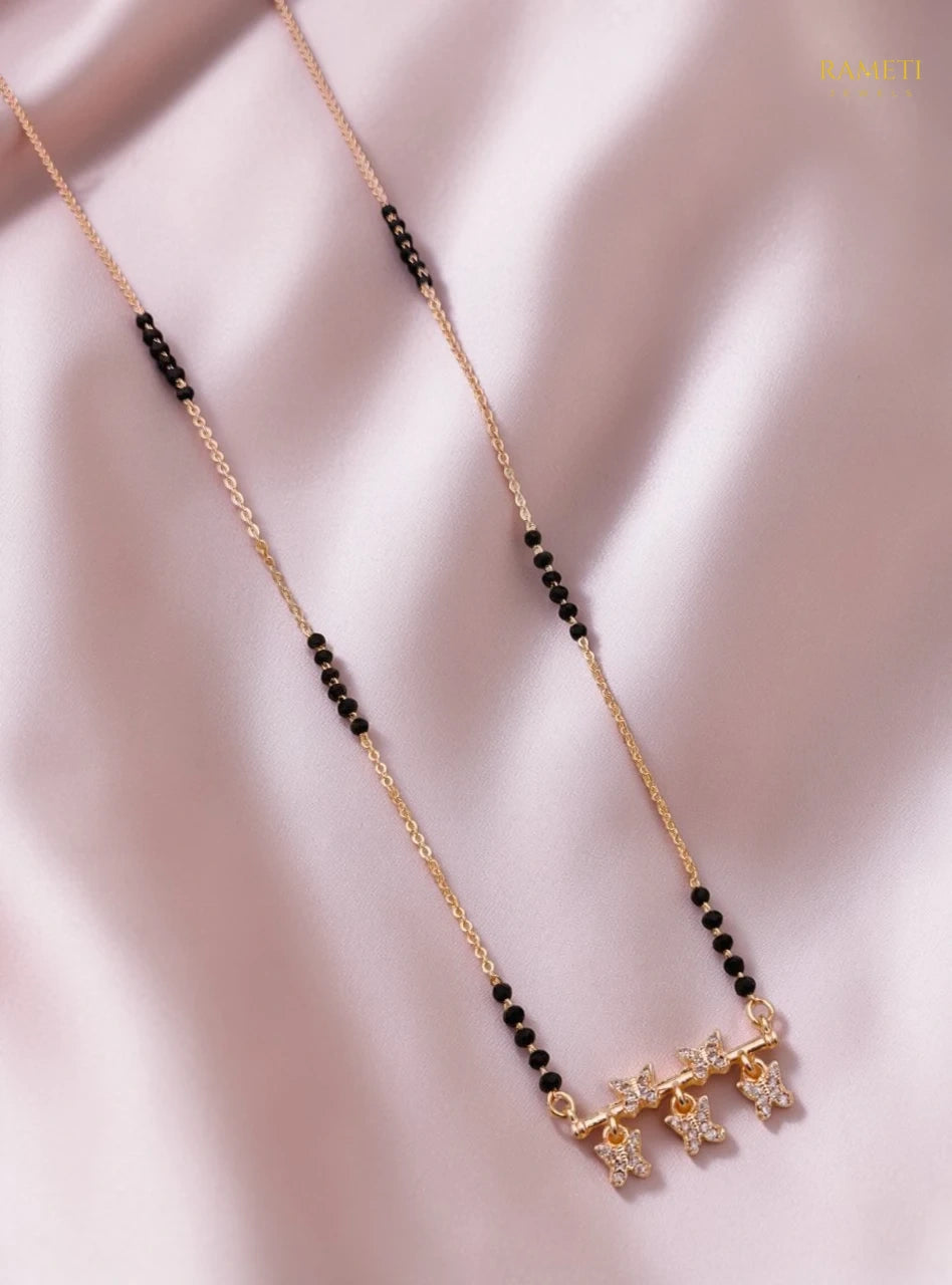 Side profile and craftsmanship of Gira Sleek and Sophisticated Office Wear Mangalsutra - Rameti Jewels