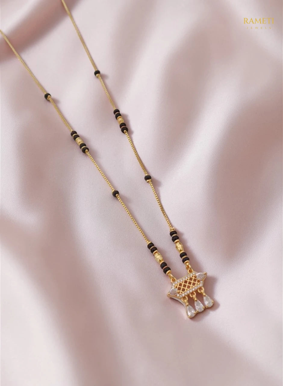 Side profile and craftsmanship of Harshita Minimalist Elegance Daily Wear Mangalsutra - Rameti Jewels