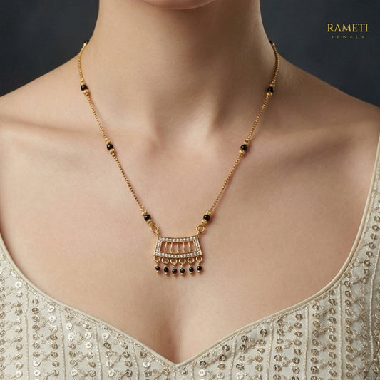 Detailed view of Heer Royal Heart Cut Designer Mangalsutra - Rameti Jewels