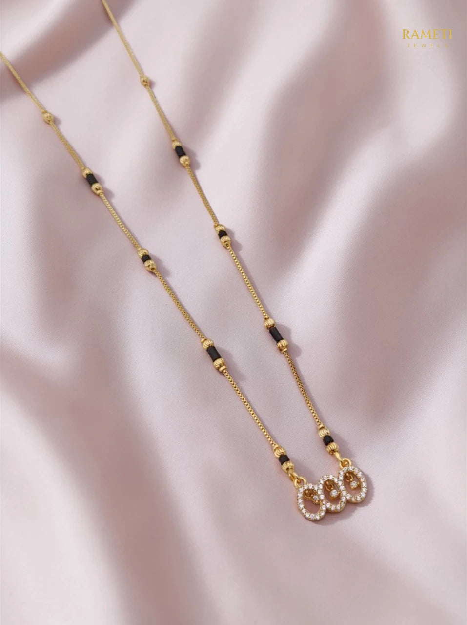 Side profile and craftsmanship of Isha Minimalist Elegance Daily Wear Mangalsutra - Rameti Jewels