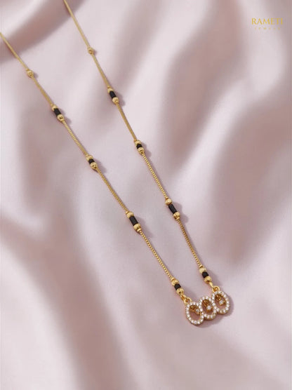 Side profile and craftsmanship of Isha Minimalist Elegance Daily Wear Mangalsutra - Rameti Jewels