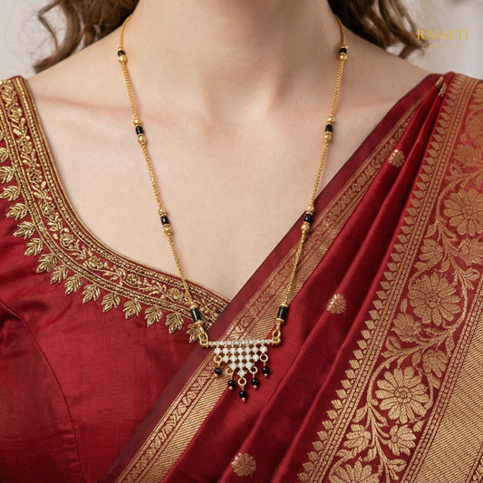 Detailed view of Jalpa Eternal Bond 18K Gold Mangalsutra - Rameti Jewels