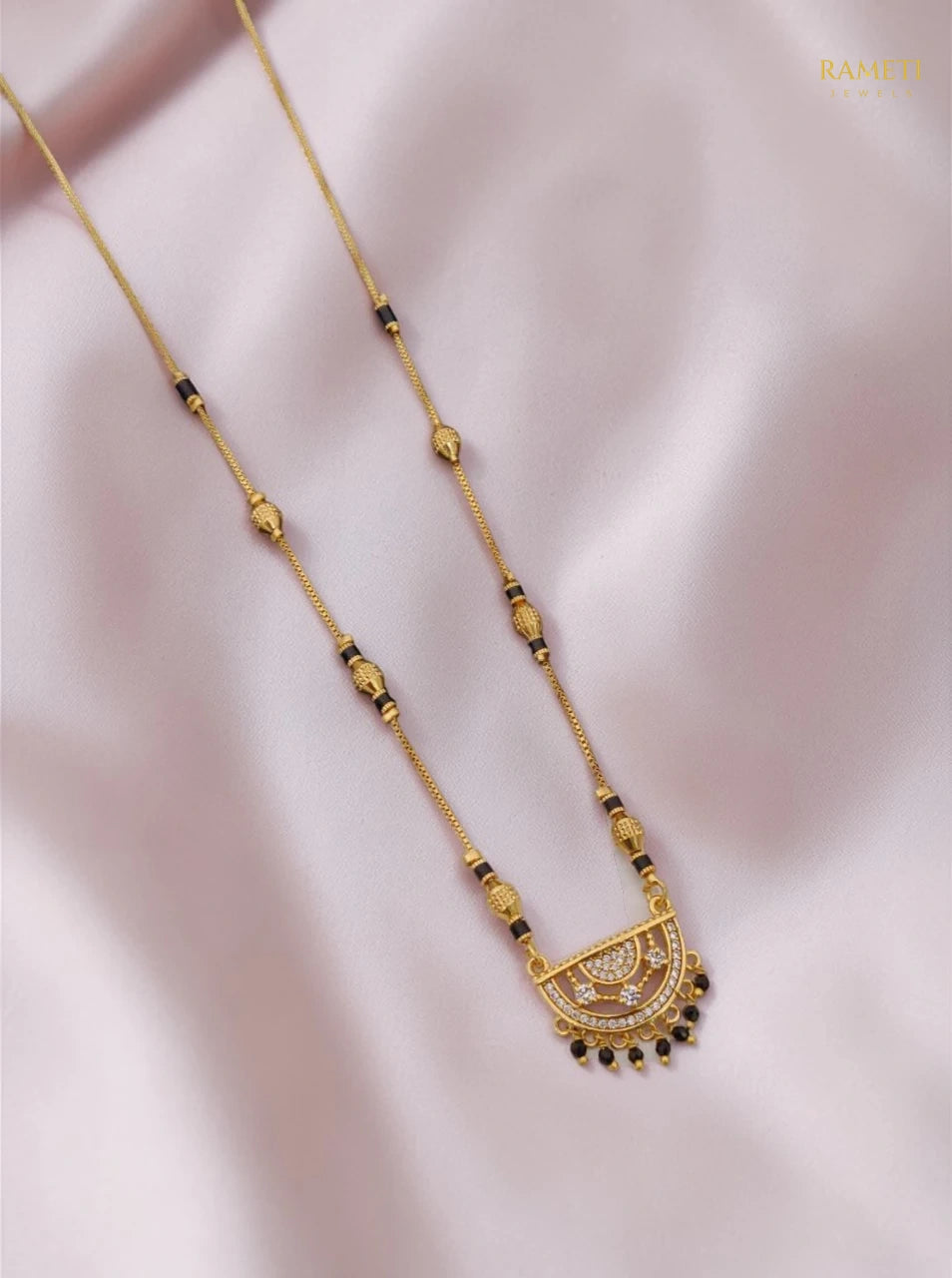 Side profile and craftsmanship of Janvi Divine Protection Classic Mangalsutra - Rameti Jewels