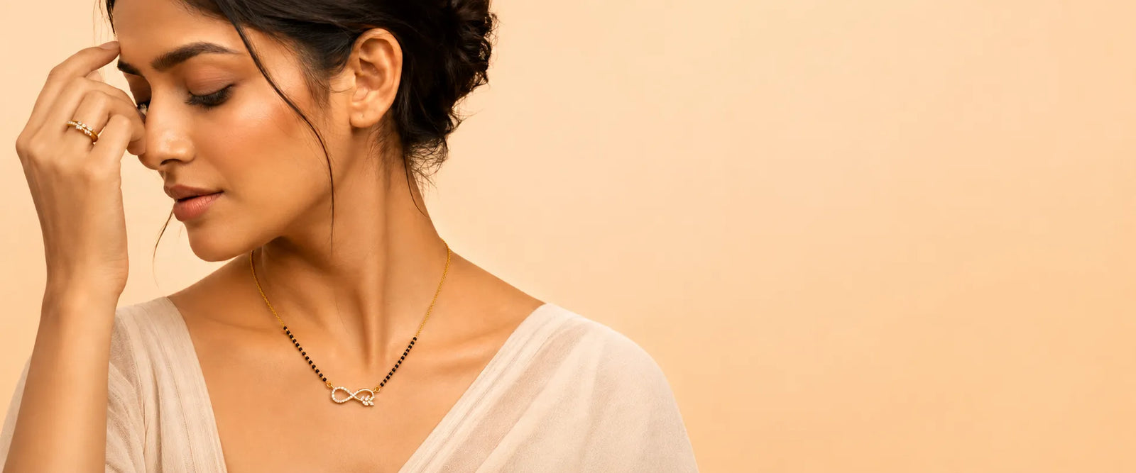 Wear it every <em>moment</em>